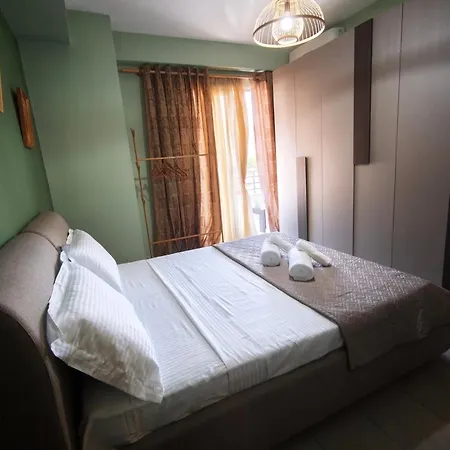 Apartment Kelvin Kompleksi Sol Lushnjë
