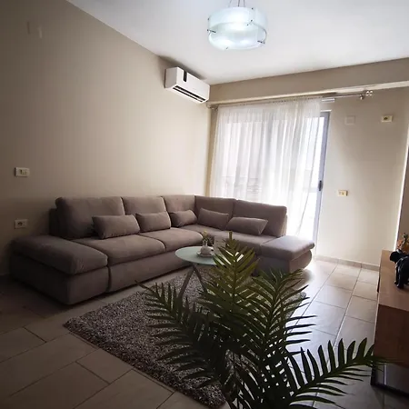 Kelvin Kompleksi Sol * Lushnjë