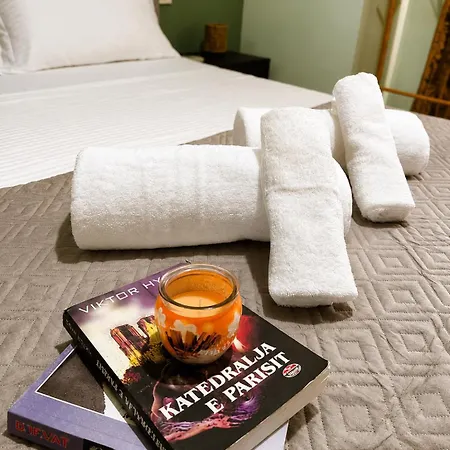 Kelvin Kompleksi Sol Apartamento Lushnjë